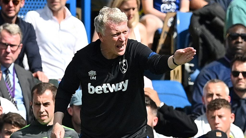 Chelsea 1-0 West Ham United: David Moyes disappointed with Craig Dawsonafter red card